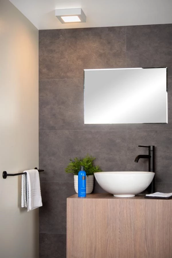 Lucide BRICE-LED - Flush ceiling light Bathroom - LED Dim. - 1x15W 3000K - IP44 - White - ambiance 1